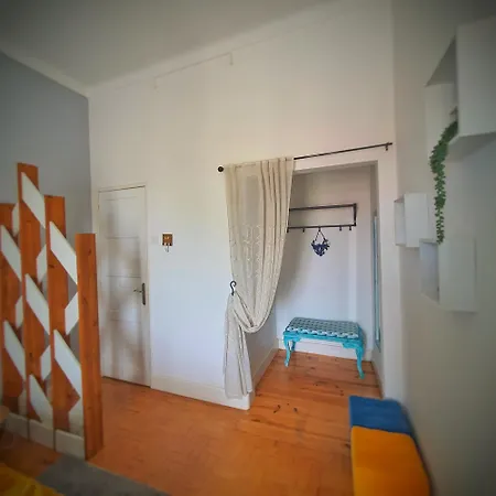 Konukevi Alojamentos Vista Mar-luisa Todi 3*