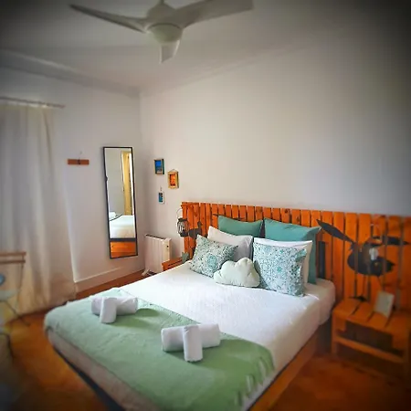 Alojamentos Vista Mar-luisa Todi 3*