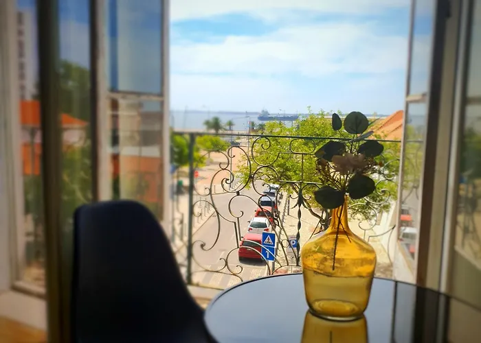 Alojamentos Vista Mar-luisa Todi 3*